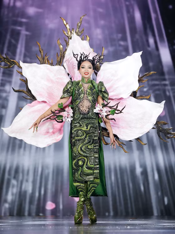 Bộ trang phục mang tên 