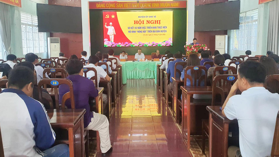 Tổng quan lễ sơ kết mô hình Nông hội. Ảnh: Trúc Phùng