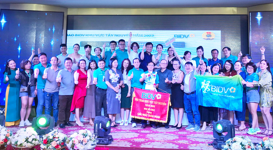 BIDV Nam Gia Lai đã giành giải nhất toàn đoàn tại Hội thao Ảnh Văn Ngọc