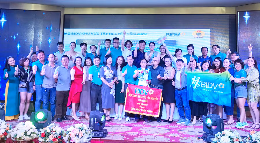 BIDV Nam Gia Lai đã giành giải nhất toàn đoàn tại Hội thao Ảnh Văn Ngọc