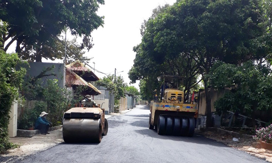  Nhờ sự ủng hộ tích cực của người dân trong việc triển khai thực hiện chủ trương của Chi bộ, diện mạo tổ dân phố 5 (phường Thắng Lợi, TP. Pleiku) ngày càng khang trang. Ảnh: THIÊN DI