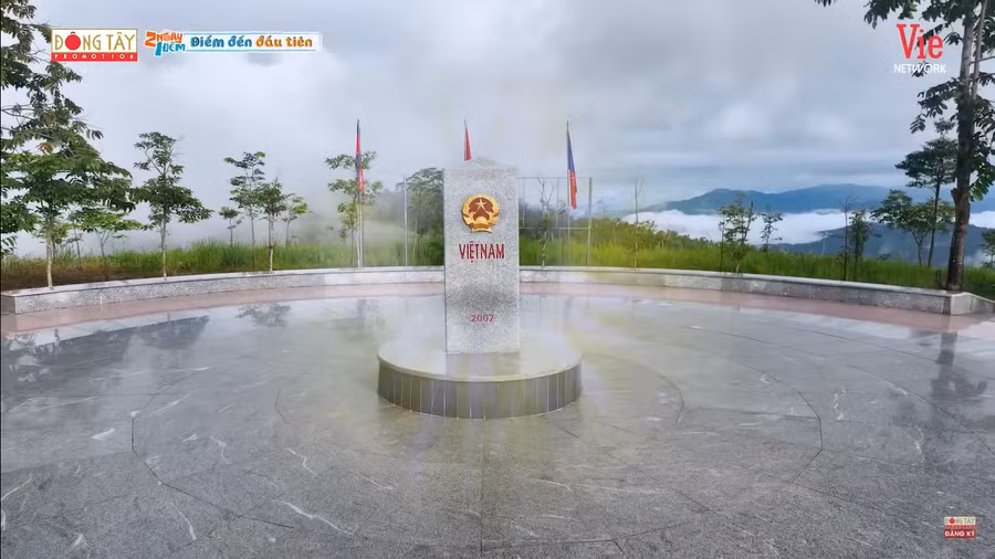 Cột mốc biên giới Ngã ba Đông Dương Ảnh: 2 Ngày 1 Đêm
