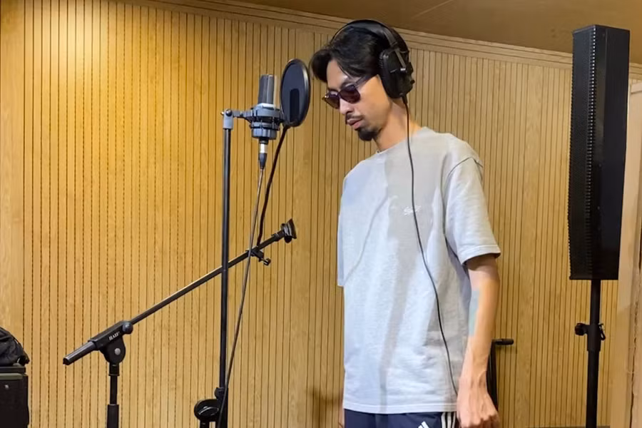 Đen Vâu mong muốn có thể làm nhiều sản phẩm để gửi đến khán giả. Ảnh: NVCC