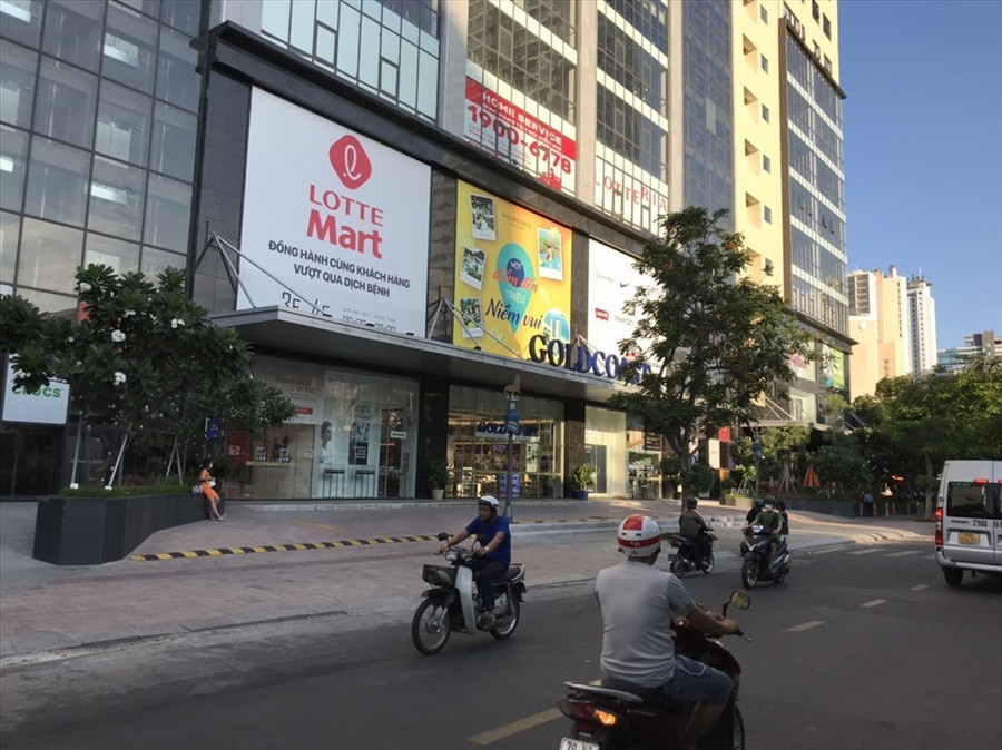 Cận cảnh khu đất vàng, nguyên là vị trí của Trường Chính trị Khánh Hòa trước đây. Theo Lao động