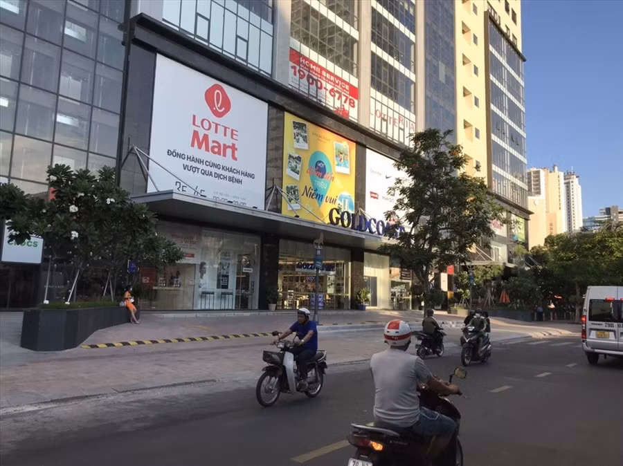 Cận cảnh khu đất vàng, nguyên là vị trí của Trường Chính trị Khánh Hòa trước đây. Theo Lao động