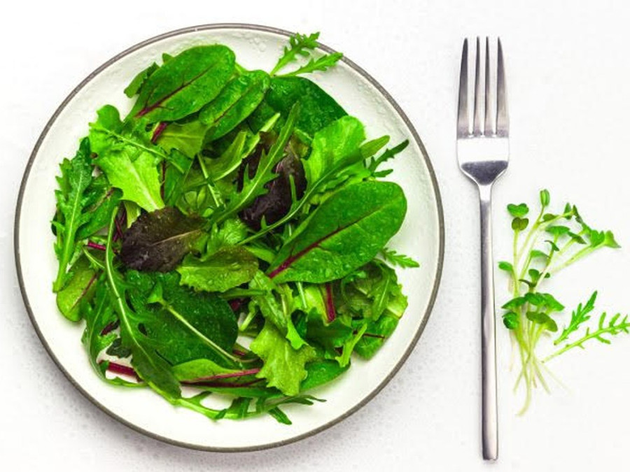 Ăn nhiều rau xanh rất quan trọng nếu bạn muốn chống viêm và hỗ trợ khớp. Ảnh: Shutterstock