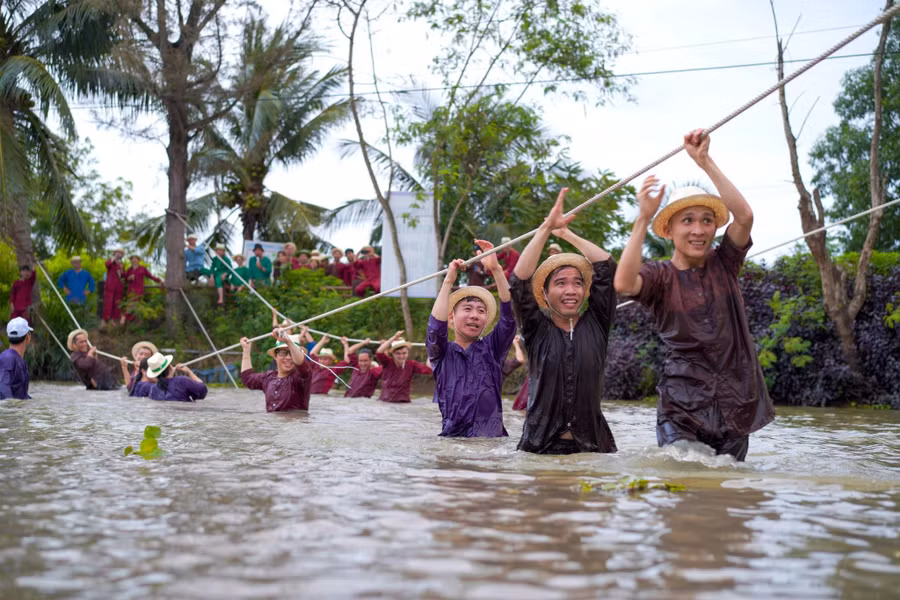 Những trò chơi tập thể vui nhộn đặc trưng miền sông nước