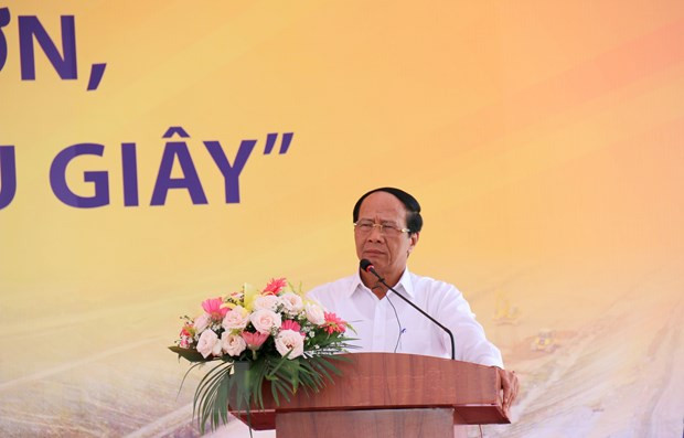 Phó Thủ tướng Chính phủ Lê Văn Thành phát biểu chỉ đạo tại lễ phát động thi đua 120 ngày đêm. Ảnh: Nguyễn Thanh/TTXVN