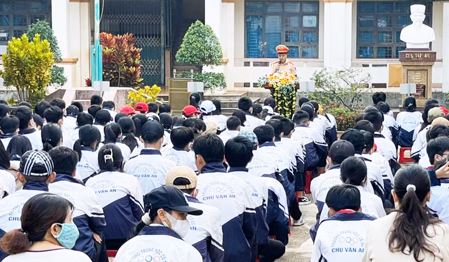 Quang cảnh buổi tuyên truyền. Ảnh: Kim Ngọc