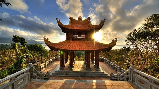 Chùa Núi Một. Ảnh: Vietgoing