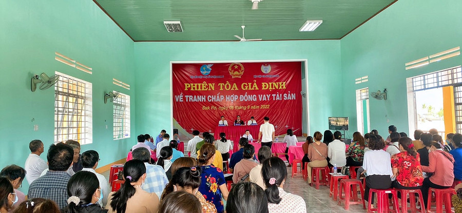 Quang cảnh phiên tòa giả định. Ảnh: Hoàng Ngọc