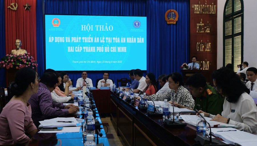 Hội thảo ứng dụng và phát triển án lệ tại TAND hai cấp TP.HCM. Ảnh: Song Mai Hội thảo ứng dụng và phát triển án lệ tại TAND hai cấp TP.HCM. Ảnh: Song Mai