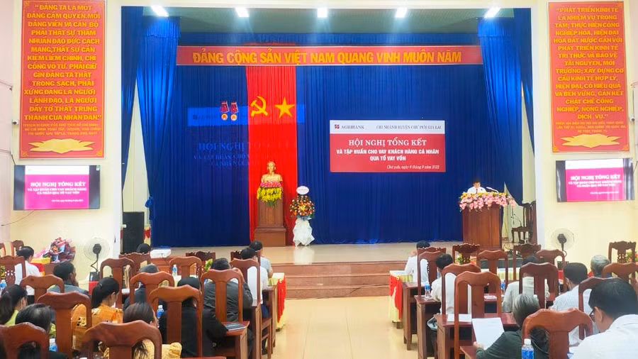 Quang cảnh hội nghị. Ảnh: R'Ô HOK