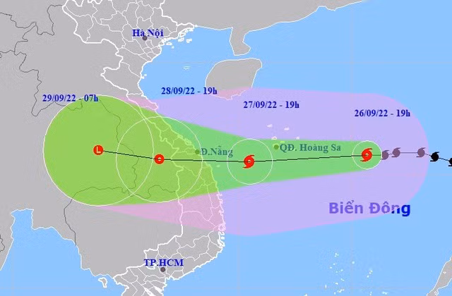 Dự báo vị trí và đường đi của bão số 4 (bão NORU). Ảnh: NCHMF