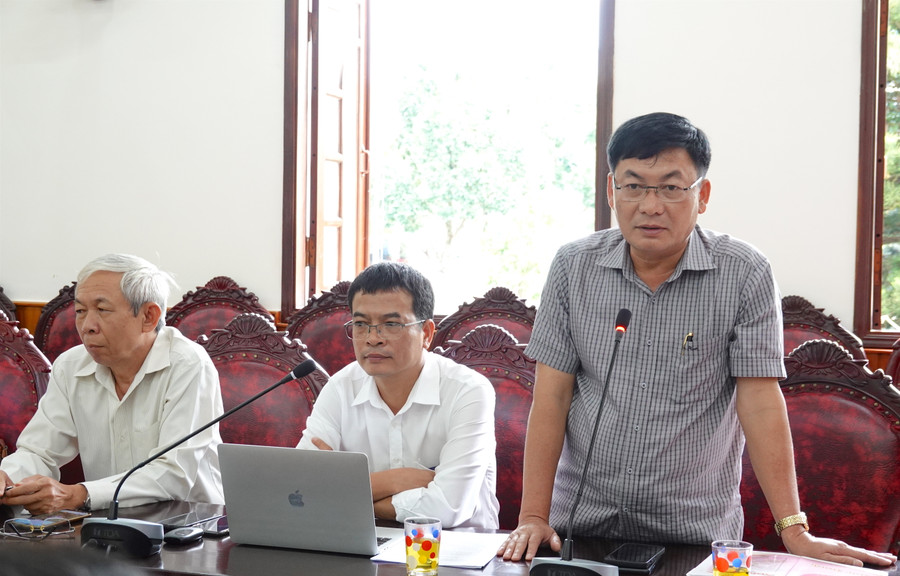 Ông Huỳnh Kiên-Tổng Biên tập Báo Gia Lai phát biểu tại buổi làm việc. Ảnh: Mộc Trà