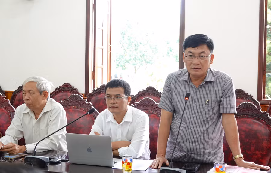 Ông Huỳnh Kiên-Tổng Biên tập Báo Gia Lai phát biểu tại buổi làm việc. Ảnh: Mộc Trà