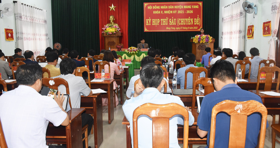 Quang cảnh kỳ họp. Ảnh: Hà Phương