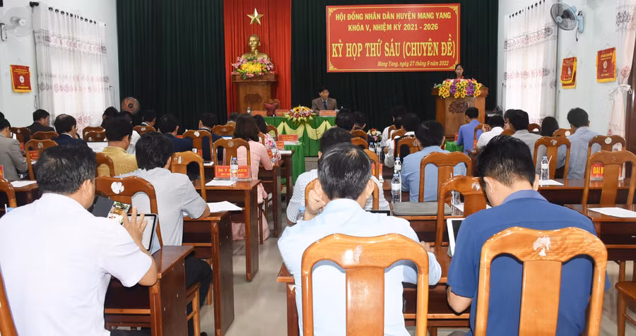 Quang cảnh kỳ họp. Ảnh: Hà Phương