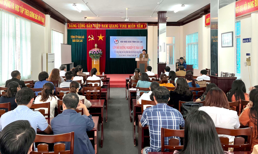 Quang cảnh lớp tập huấn. Ảnh: Phương Vi