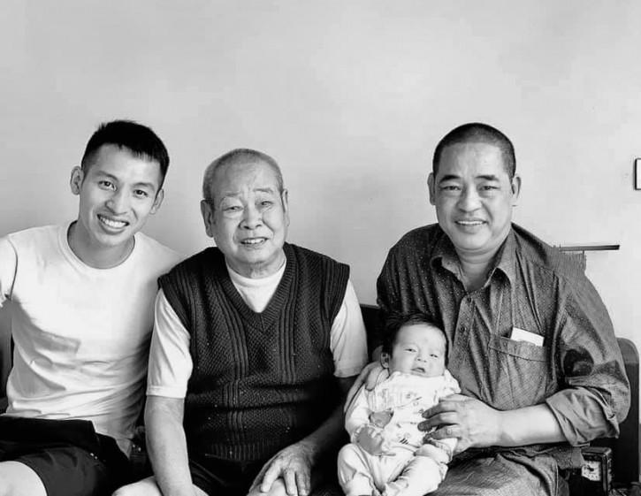 Hùng Dũng nhận tin người thân qua đời sát giờ đấu Singapore