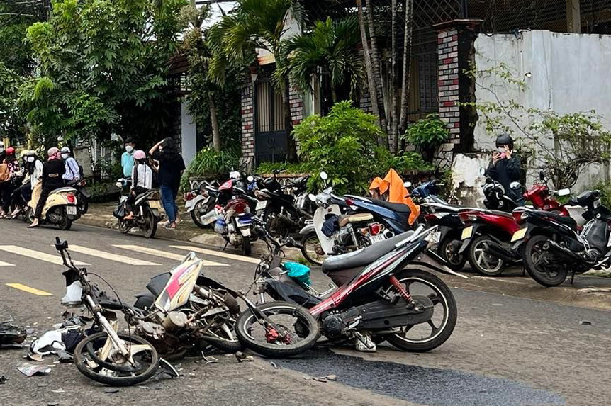 Hiện trường vụ tai nạn. Ảnh: Người dân cung cấp