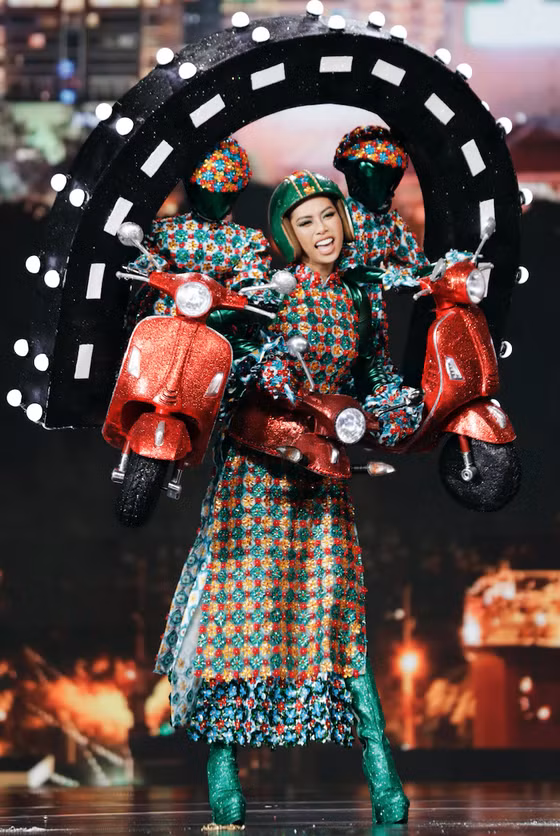 Bộ trang phục mang tên 