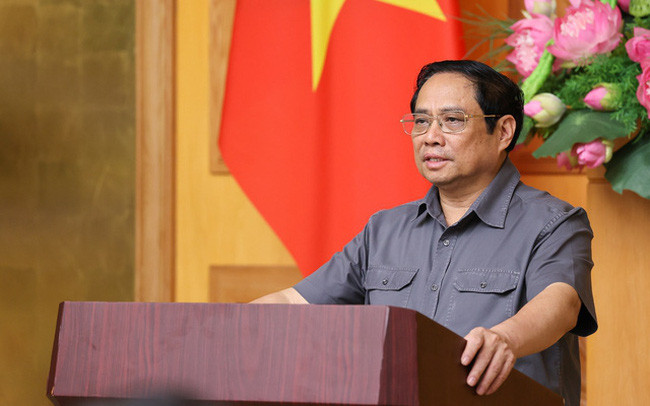 Thủ tướng Phạm Minh Chính yêu cầu các bộ, ngành và địa phương khẩn trương đánh giá thiệt hại, triển khai ngay các giải pháp khắc phục hậu quả mưa lũ gây ra, khẩn trương ổn định đời sống người dân. Ảnh: VGP Thủ tướng Phạm Minh Chính yêu cầu các bộ, ngành và địa phương khẩn trương đánh giá thiệt hại, triển khai ngay các giải pháp khắc phục hậu quả mưa lũ gây ra, khẩn trương ổn định đời sống người dân. Ảnh: VGP