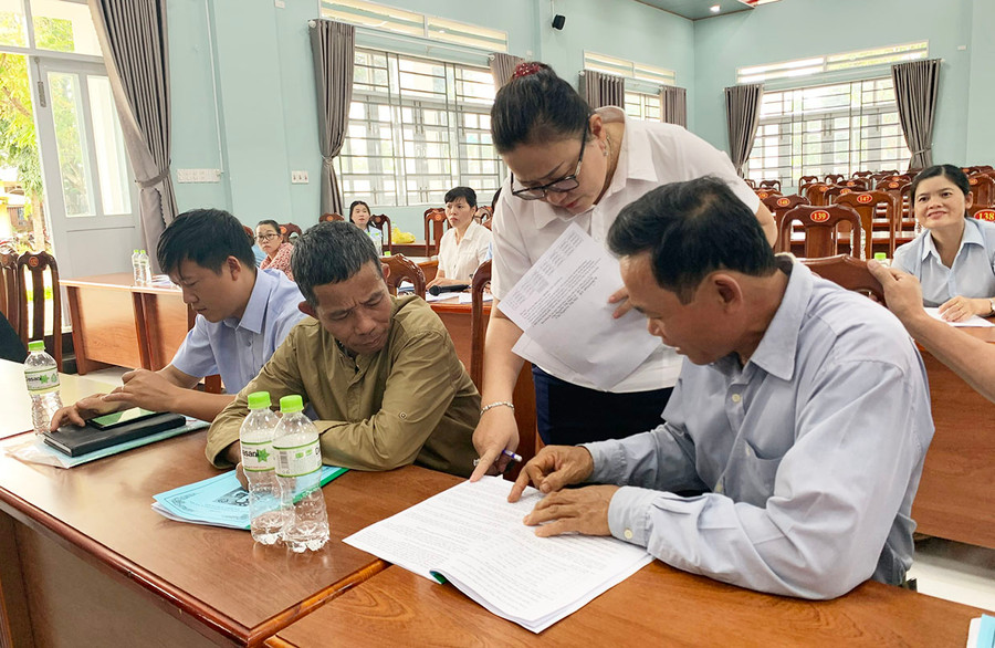 Việc nắm bắt các điểm mới, các quy định liên quan đến chính sách bảo hiểm giúp doanh nghiệp triển khai kịp thời, góp phần bảo đảm quyền và lợi ích của người lao động. Ảnh: Như Nguyện Việc nắm bắt các điểm mới, các quy định liên quan đến chính sách bảo hiểm giúp các doanh nghiệp triển khai kịp thời, góp phần bảo đảm quyền và lợi ích của người lao động. Ảnh: Như Nguyện