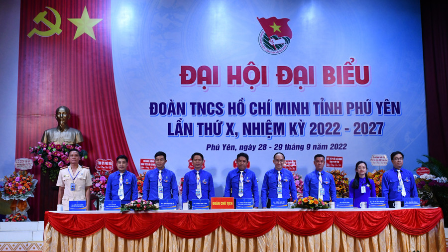 Đại hội đại biểu Đoàn TNCSHCM tỉnh Phú Yên lần thứ 10, nhiệm kỳ 2022-2027. Ảnh: Bảo Kính