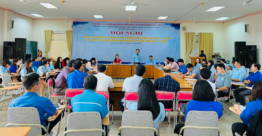 Quang cảnh hội nghị tổng kết công tác Đội trường học năm học 2021-2022. Ảnh: Phan Lài
