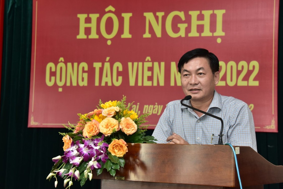 Tổng Biên tập Báo Gia Lai Huỳnh Kiên cảm ơn sự đồng hành của đội ngũ cộng tác viên trong thời gian qua. Ảnh: Đức Thụy Tổng Biên tập Báo Gia Lai Huỳnh Kiên cảm ơn sự đồng hành của đội ngũ cộng tác viên trong thời gian qua. Ảnh: Đức Thụy