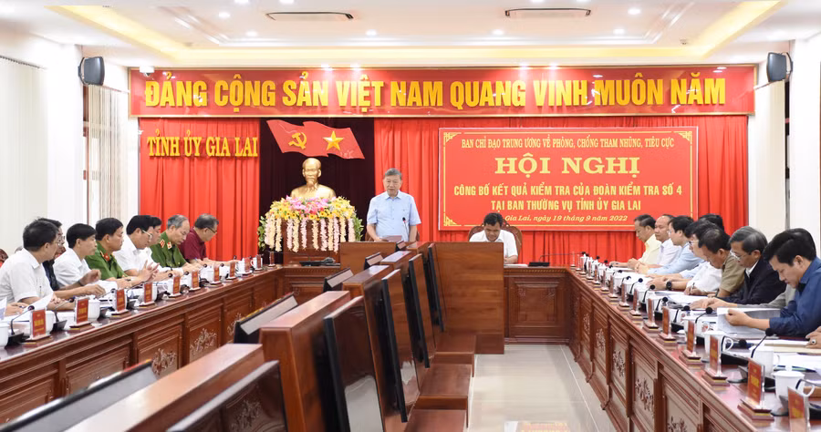 Quang cảnh hội nghị. Ảnh: Vĩnh Hoàng Quang cảnh hội nghị. Ảnh: Vĩnh Hoàng