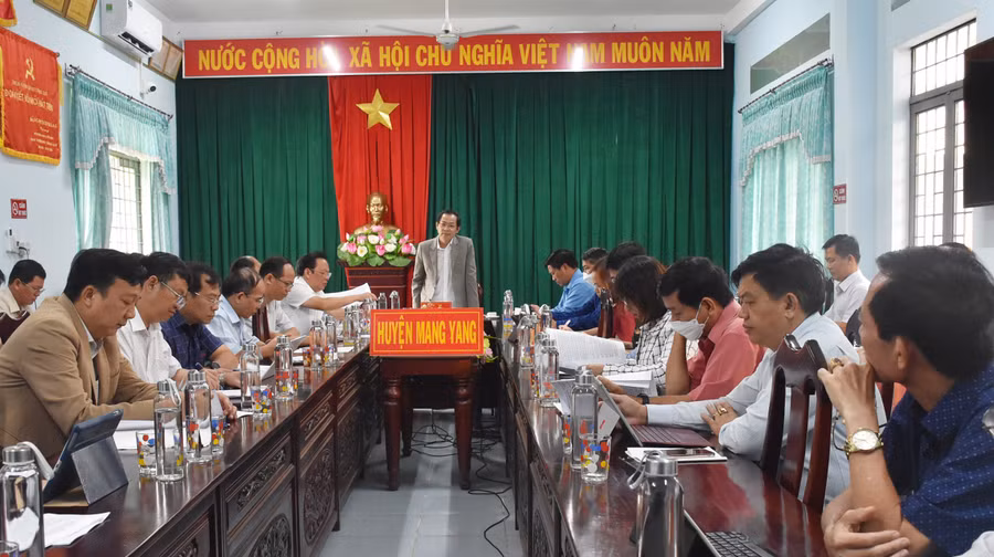 Quanh cảnh buổi làm việc. Ảnh: Hà Phương