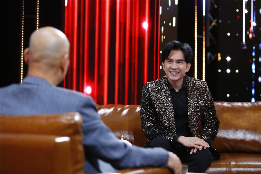 Nam ca sĩ chia sẻ về mục tiêu lớn nhất của cuộc đời. Ảnh: VTV