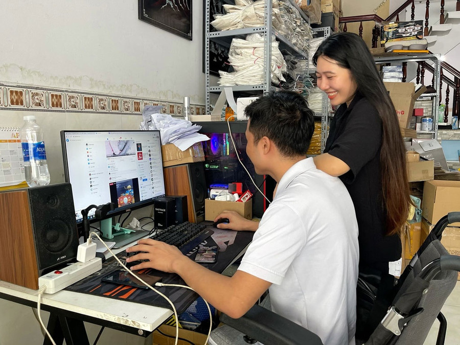 Giờ đây cuộc đời Khánh đã có thêm Thương, người vợ hiền và xinh đẹp. Ảnh: Nữ Vương