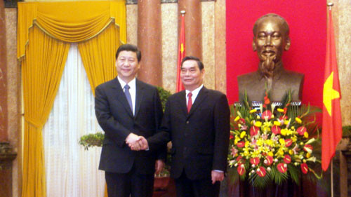 Thường trực Ban Bí thư Lê Hồng Anh và Phó Chủ tịch Trung Quốc Tập Cận Bình Thường trực Ban Bí thư Lê Hồng Anh và Phó Chủ tịch Trung Quốc Tập Cận Bình