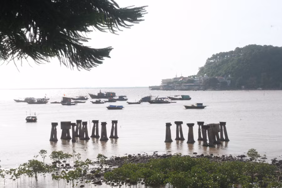 Bến tàu không số K15. Ảnh: H.T