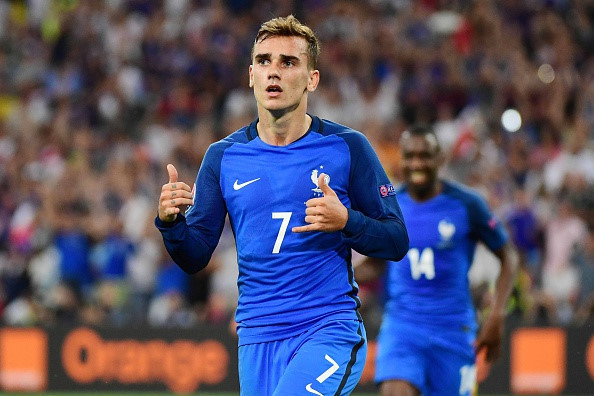 Tiền đạo: ), Antoine Griezmann (Pháp).