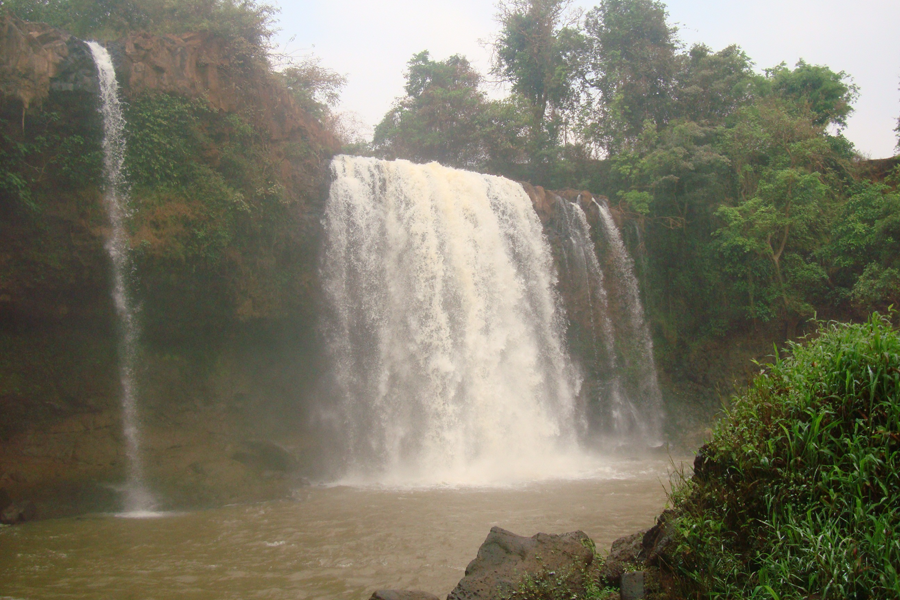 Thác Queng Thoa (huyện Chư Sê). Ảnh: T.T