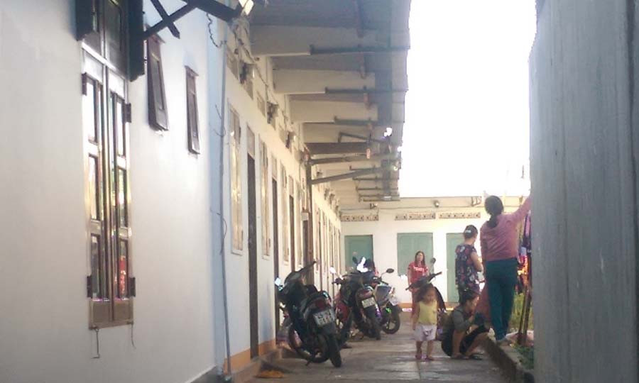 Các khu nhà trọ mọc lên như nấm. Ảnh: D.Q  Các khu nhà trọ mọc lên như nấm. Ảnh: D.Q