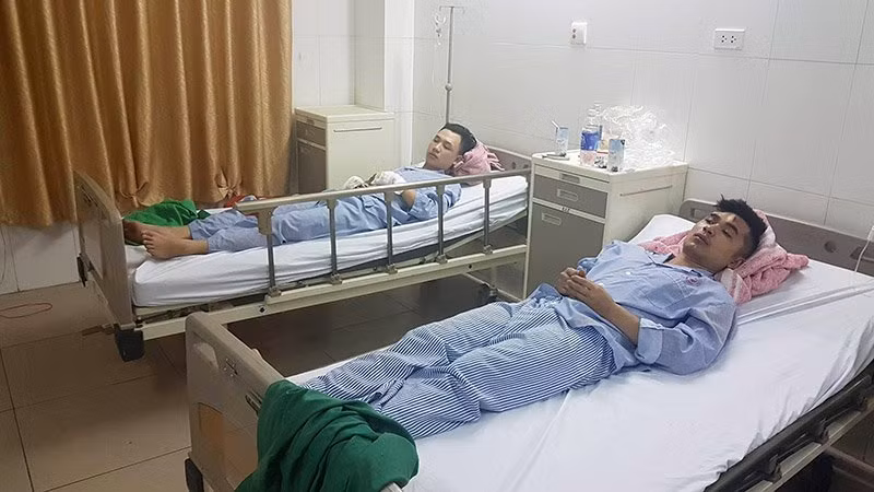 Các nạn nhân đang được điều trị tại BV Đa khoa Bắc Ninh (ảnh nguồn Vietnamnet)