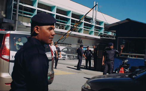 Cảnh sát Malaysia phong tỏa bệnh viện nơi lưu giữ thi thể của người được cho là ông Kim Jong Nam. (Ảnh: Getty)