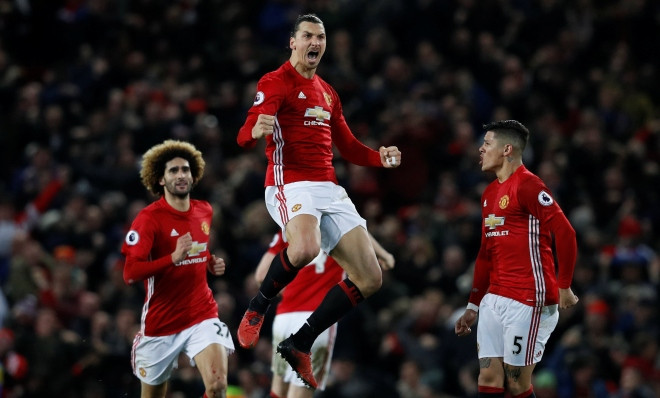 Zlatan Ibrahimovic dẫn đầu danh sách lập công cho Man Utd mùa này với 14 bàn, được tính 28 điểm. Cùng thành tích này còn có, Anthony Modeste, chân sút của CLB Koln (Bundesliga), Andrea Belotti, chân sút của Torino tại Serie A, và tiền đạo của Bayern Munich Robert Lewandowski. 6