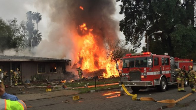  Hiện trường vụ rơi máy bay. (Nguồn: CNN)