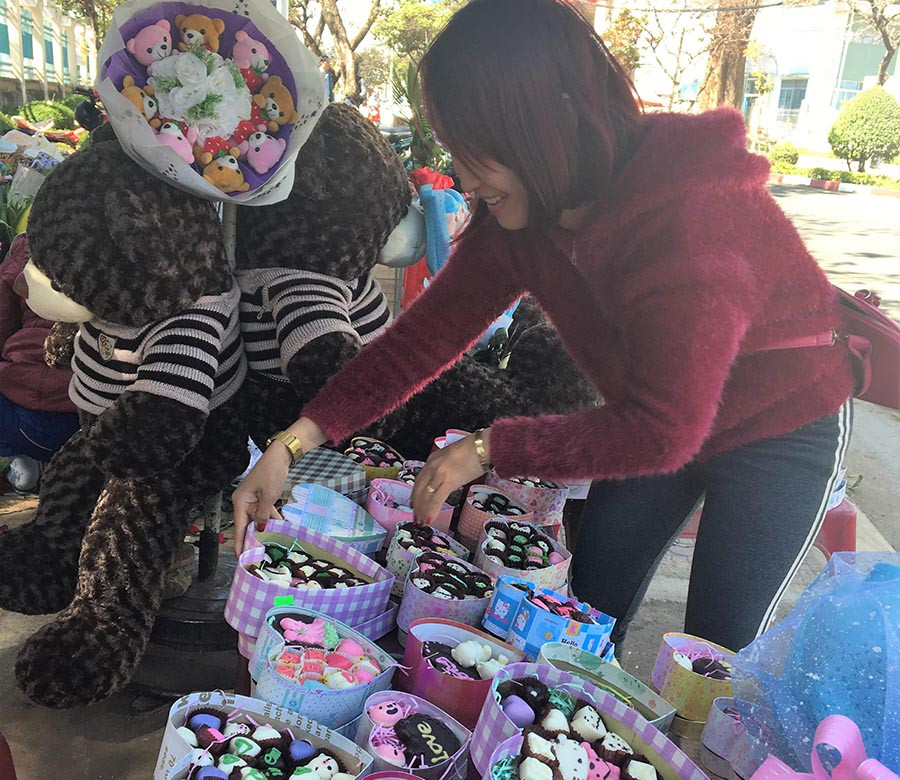 Chocolate là món quà không thể thiếu trong danh sách quà tặng Valentine. Ảnh: P.V