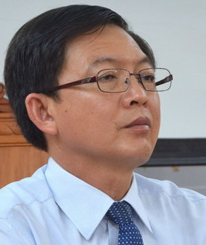 Ông Hồ Quốc Dũng - chủ tịch UBND tỉnh Bình Định - Ảnh: VĂN LƯU  Ông Hồ Quốc Dũng - chủ tịch UBND tỉnh Bình Định - Ảnh: VĂN LƯU