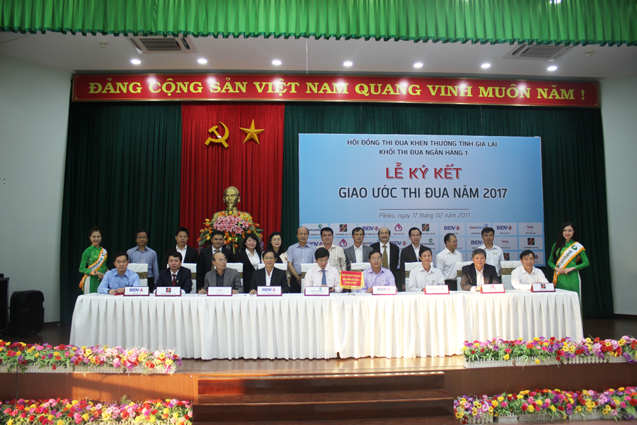 Ảnh:Thảo Nguyên Ảnh:Thảo Nguyên