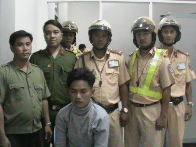 Lý Hậu Nhơn tại cơ quan công an.