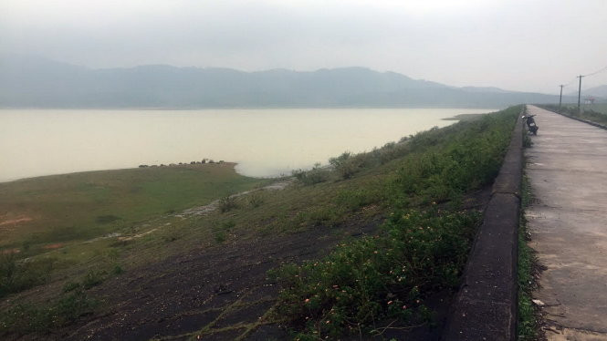 Công trình đại thủy nông hồ Kẻ Gỗ. Công trình đại thủy nông hồ Kẻ Gỗ.