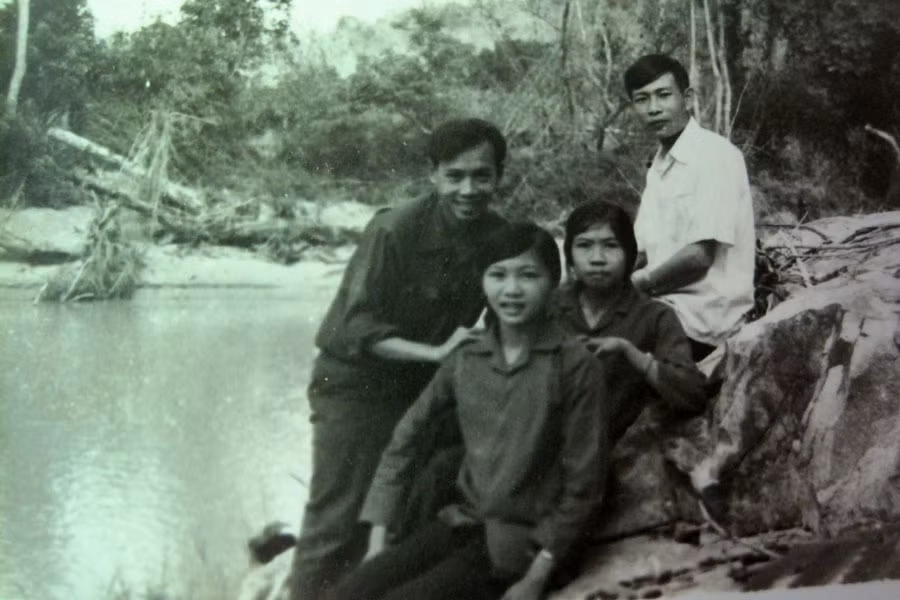 Cán bộ Tỉnh ủy tại khu căn cứ Krong. (ảnh tư liệu) Cán bộ Tỉnh ủy tại khu căn cứ Krong. (ảnh tư liệu)